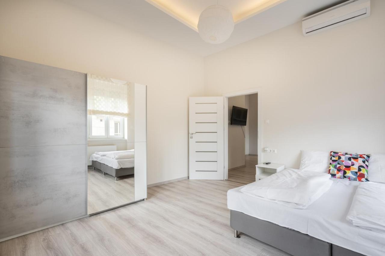 Cascade Corvin Apartment Budapest Exterior photo