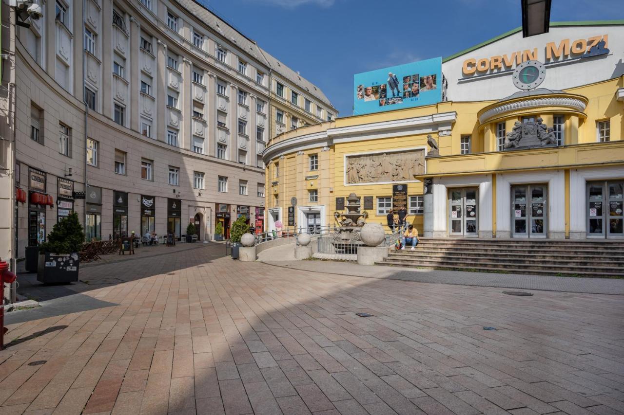 Cascade Corvin Apartment Budapest Exterior photo